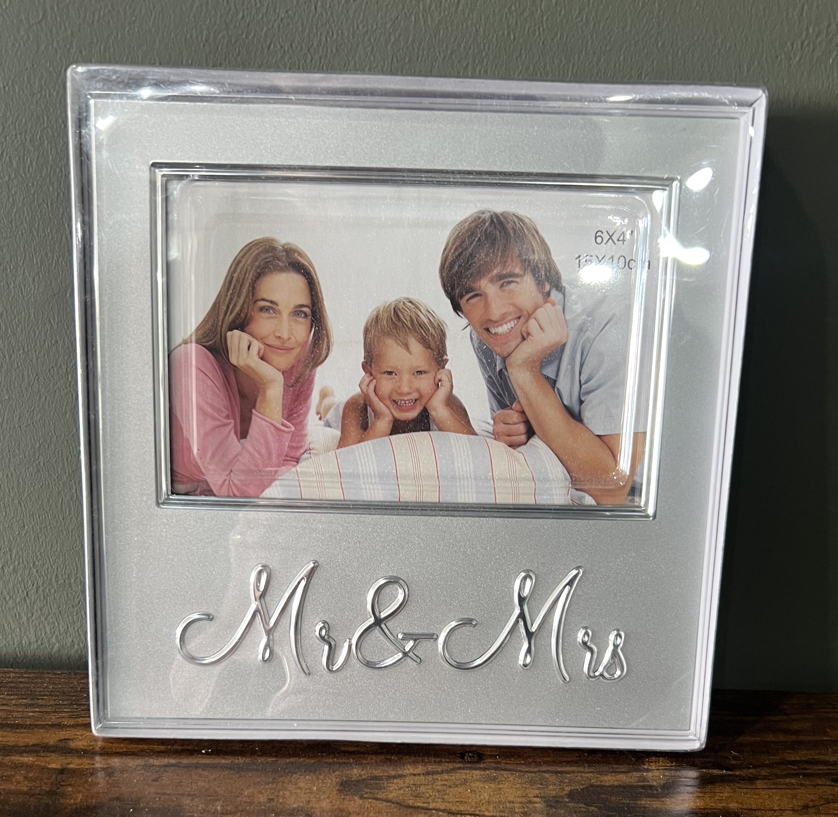 Mr & Mrs photo frame with family, ImportedPhoto.766444742.706934